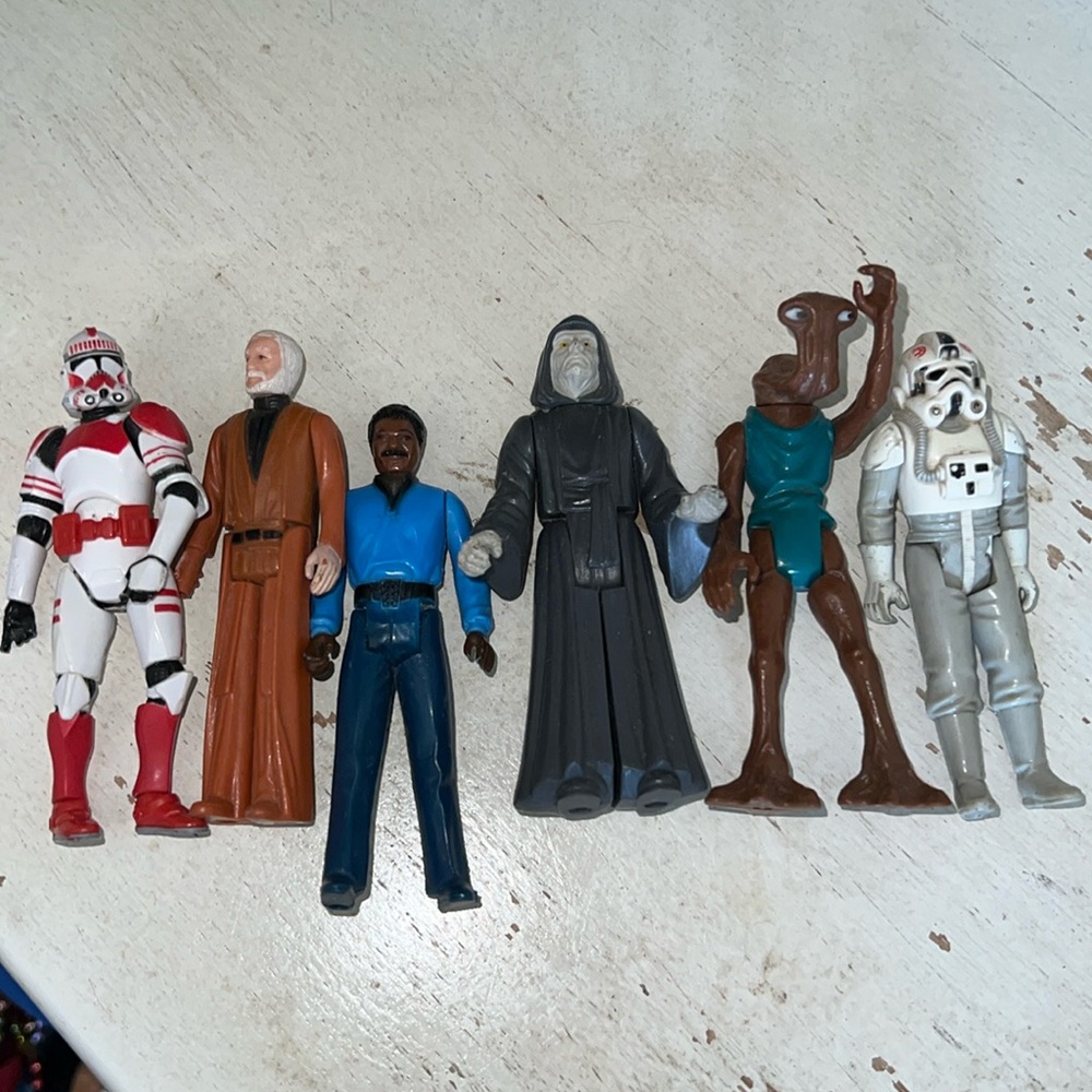 Lot 70s & 80s LFL Star Wars action figures